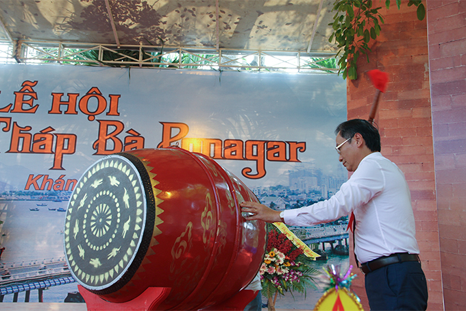 Nguyen Dac Tai drums to open Ponagar Temple Festival 2019…