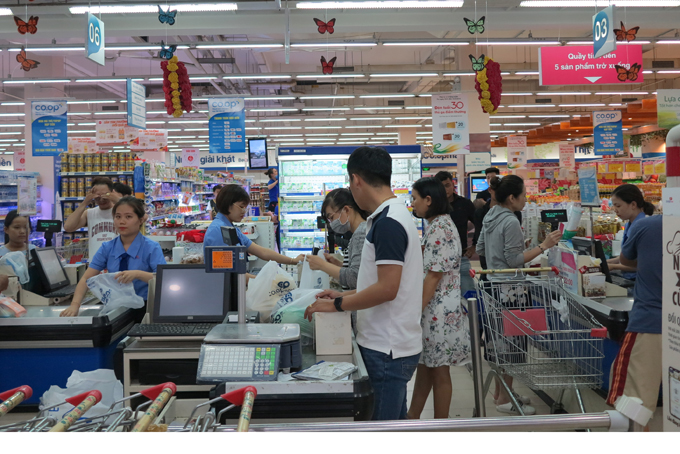 Supermarkets in Nha Trang enjoy large customers