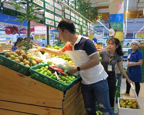 Fruits like pears, mandarins, watermelons, etc. sell well.