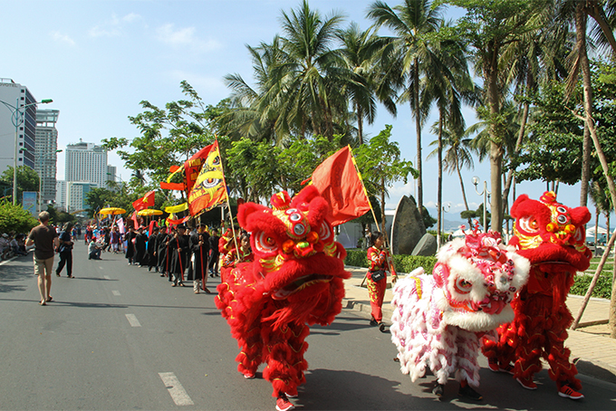 Unicorns leading procession