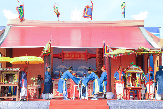 Ritual offerings to the Whale