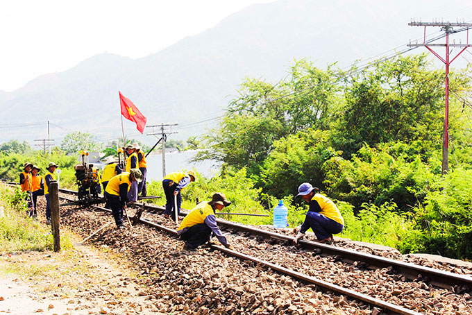 Upgrading railway sections