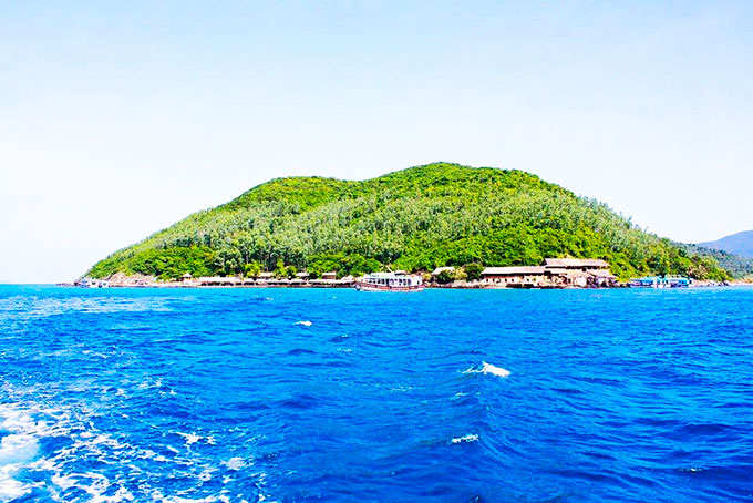 Impressive Con Se Tre Tourist Village