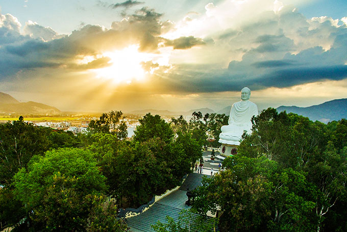 Giant Buddist Statue