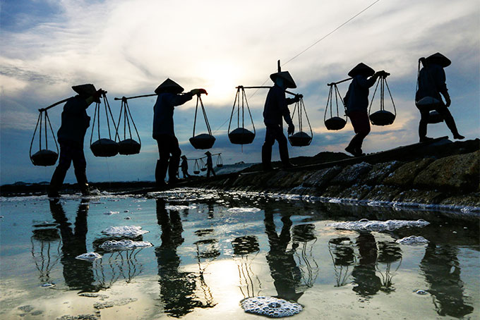 Beauty of salt fields in Hon Khoi