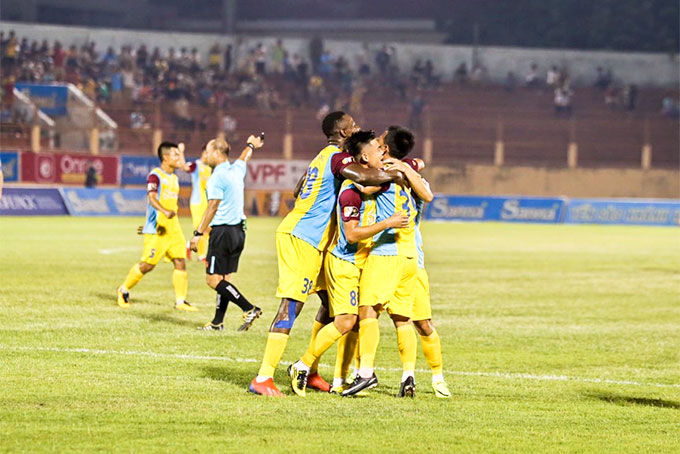 Three points against Ho Chi Minh City give Sanna KH-BVN survival hope