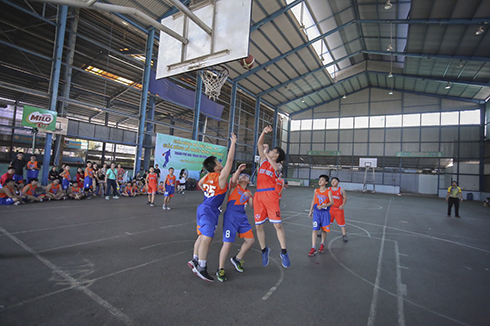 27 teams join Nha Trang basketball open tournament for children and teenagers