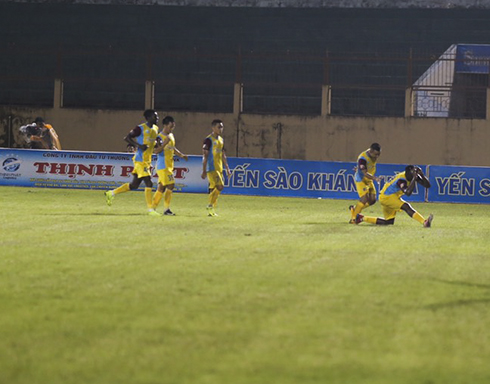 S.KH-BVN celebrating after scoring goal