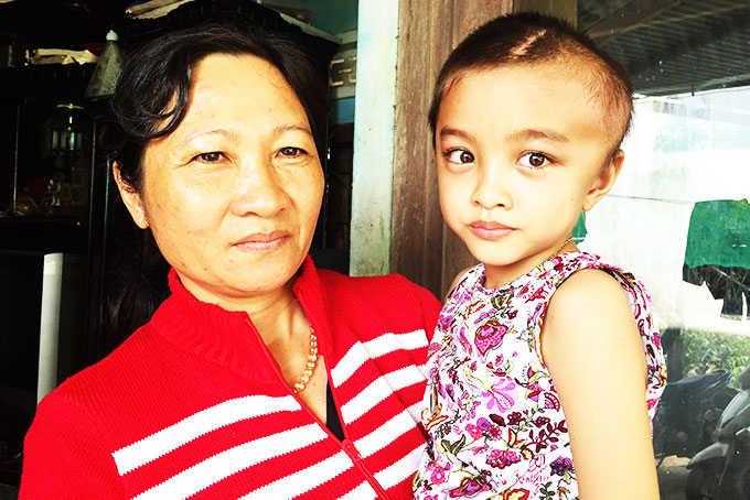 Head-injured little girl in need of help