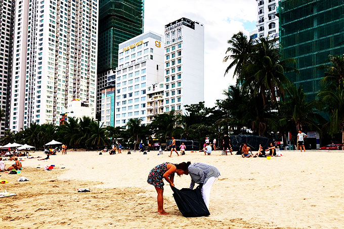 Collecting garbage to clean environment