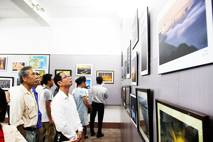 111 art photos of Khanh Hoa's beauty exhibited