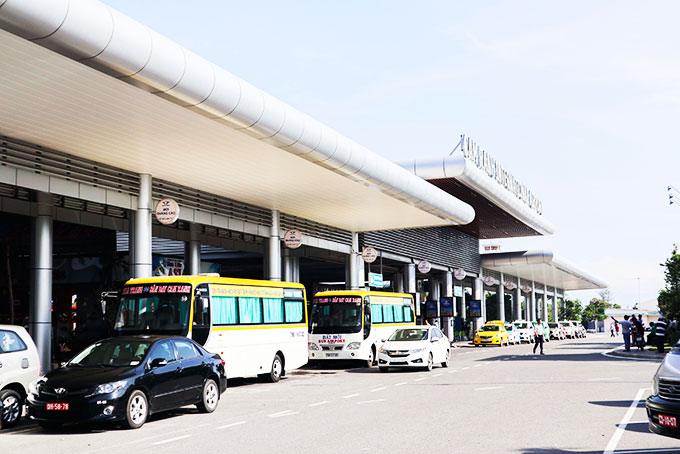 Short-stay car parking at airports to be free from 2020