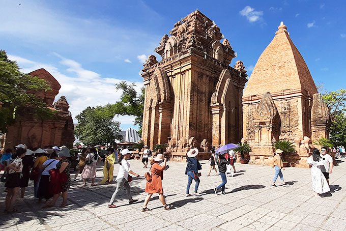 Visitors at Ponagar Temple