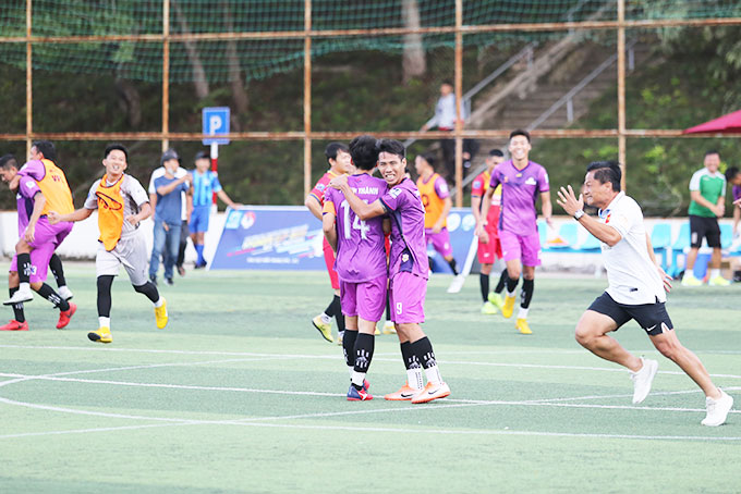 First national seven-a-side football tournament in Khanh Hoa ends successfully