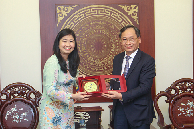 Consul General of Malaysia visits Khanh Hoa