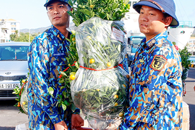 New Year visit to Spratly Islands