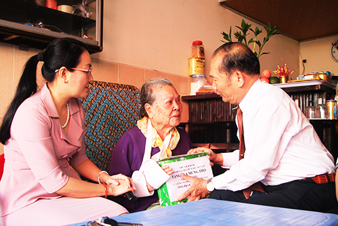 Longevity gifts for 100-year-olds