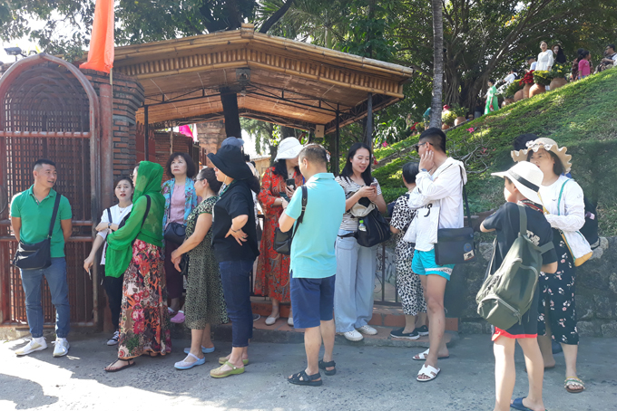 Visitors at Ponagar Temple on Lunar New Year occasion