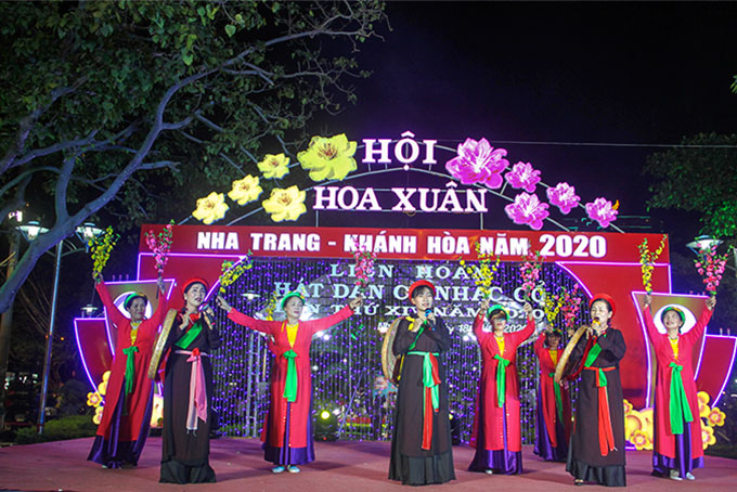 Preserving folk songs in Nha Trang