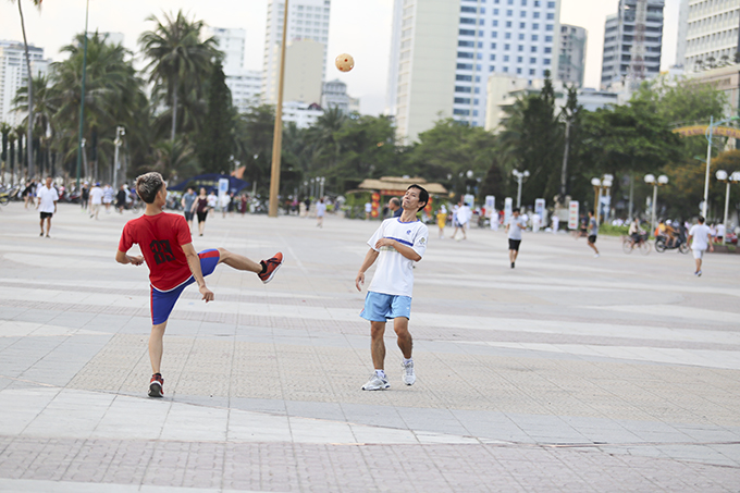 People playing sepak takraw at 2-4 Square