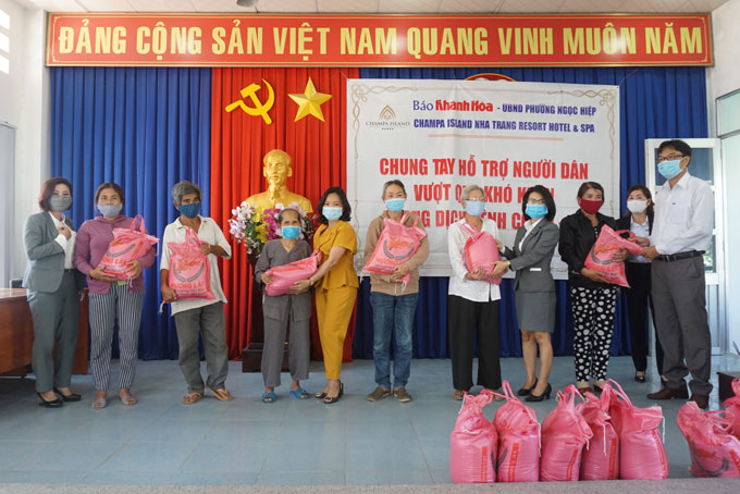 200 gifts donated to needy families impacted by COVID-19