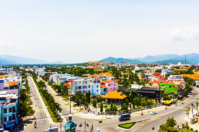 Effective poverty reduction and social security policies