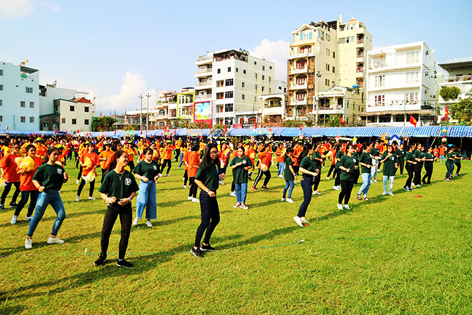 Promoting physical education in schools