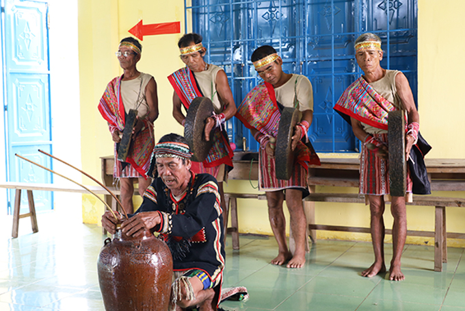 Ede people's river wharf ceremony introduced in Hanoi