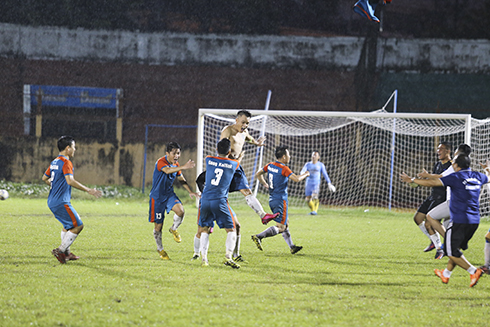 Ford Nha Trang celebrate victory