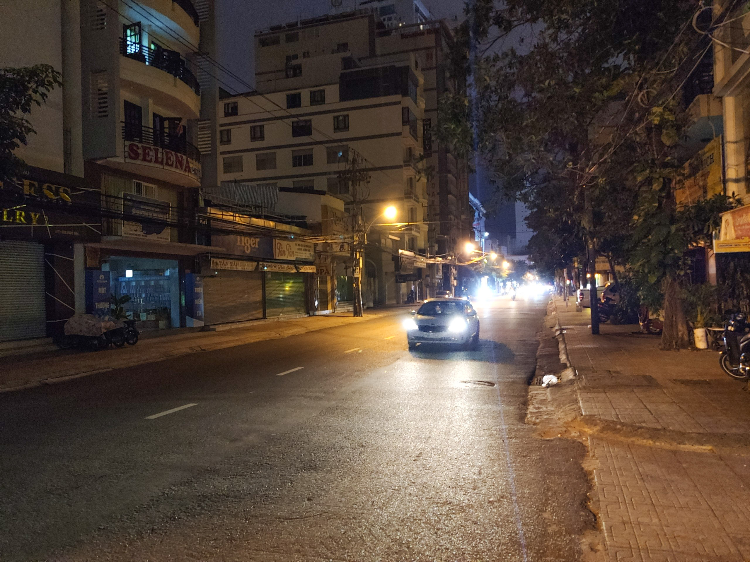 Once-busy street is now nearly empty