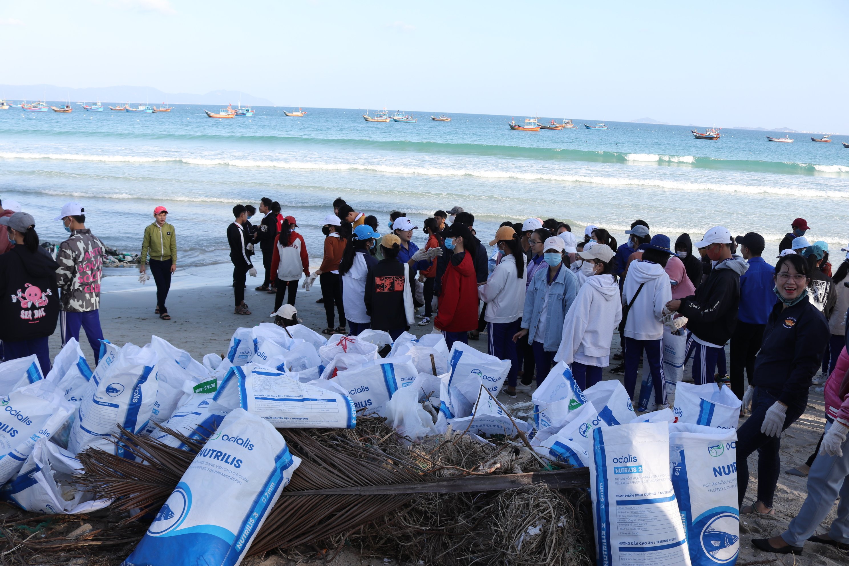 Over 200 people join beach clean-up on Green Environment Day