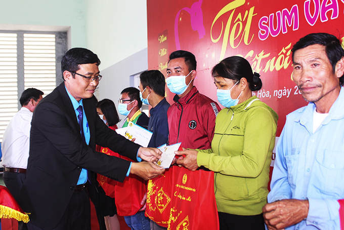 Lunar New Year get-together program