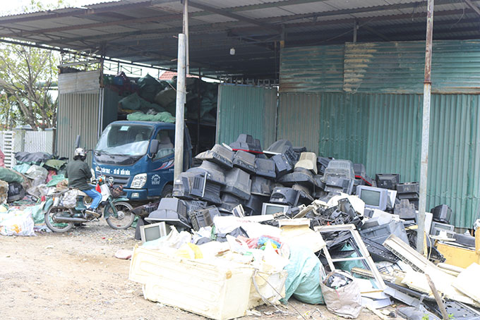 Electronic waste treatment solution required