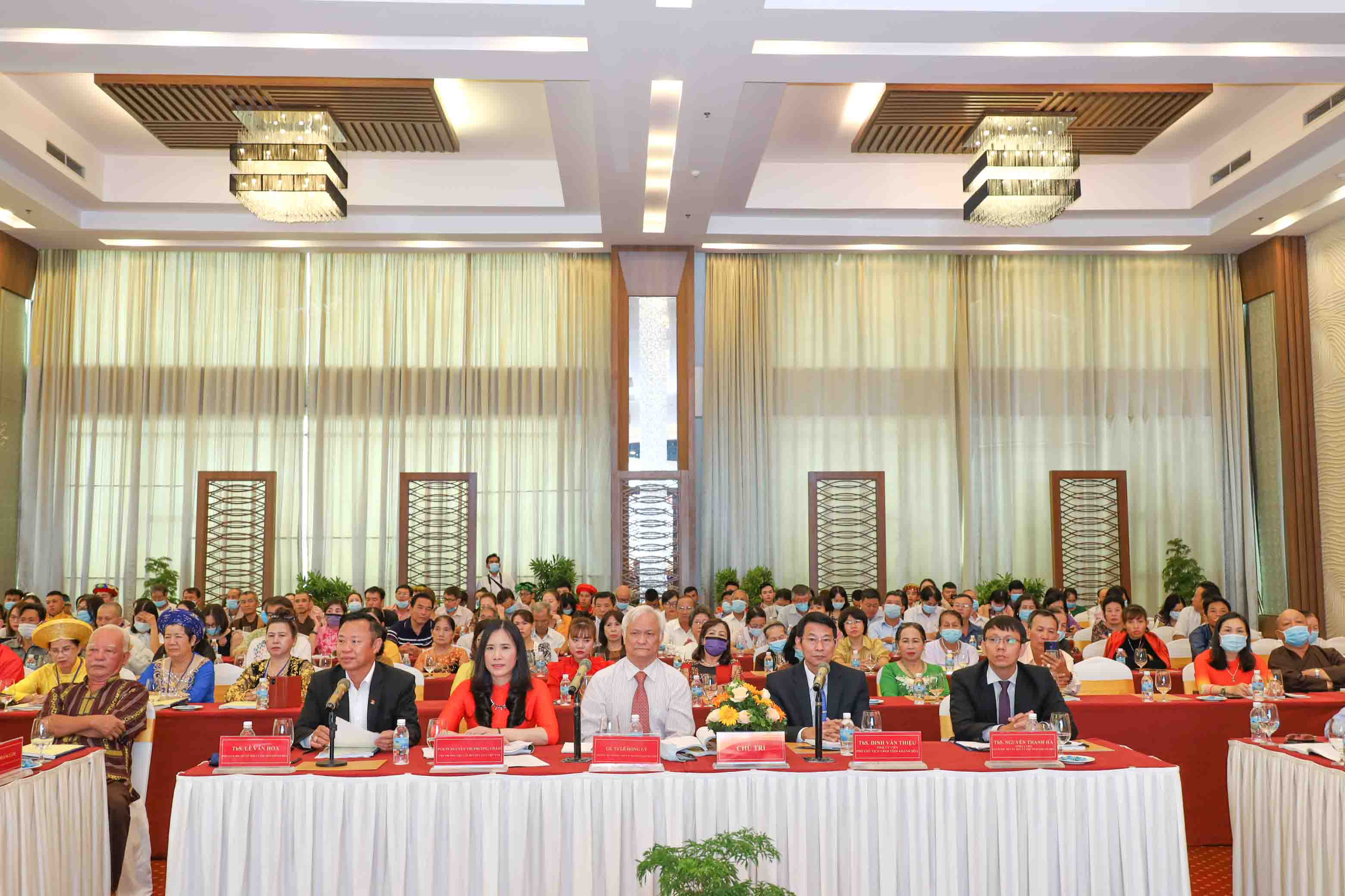 Seminar on practicing worship of Thien Y A Na Holy Mother