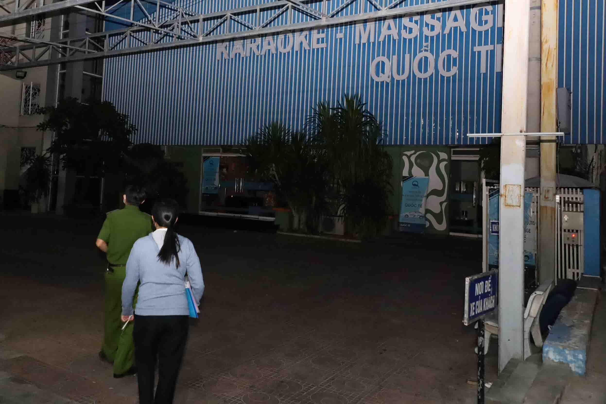 Checking suspension of bars, discos, and karaoke parlors