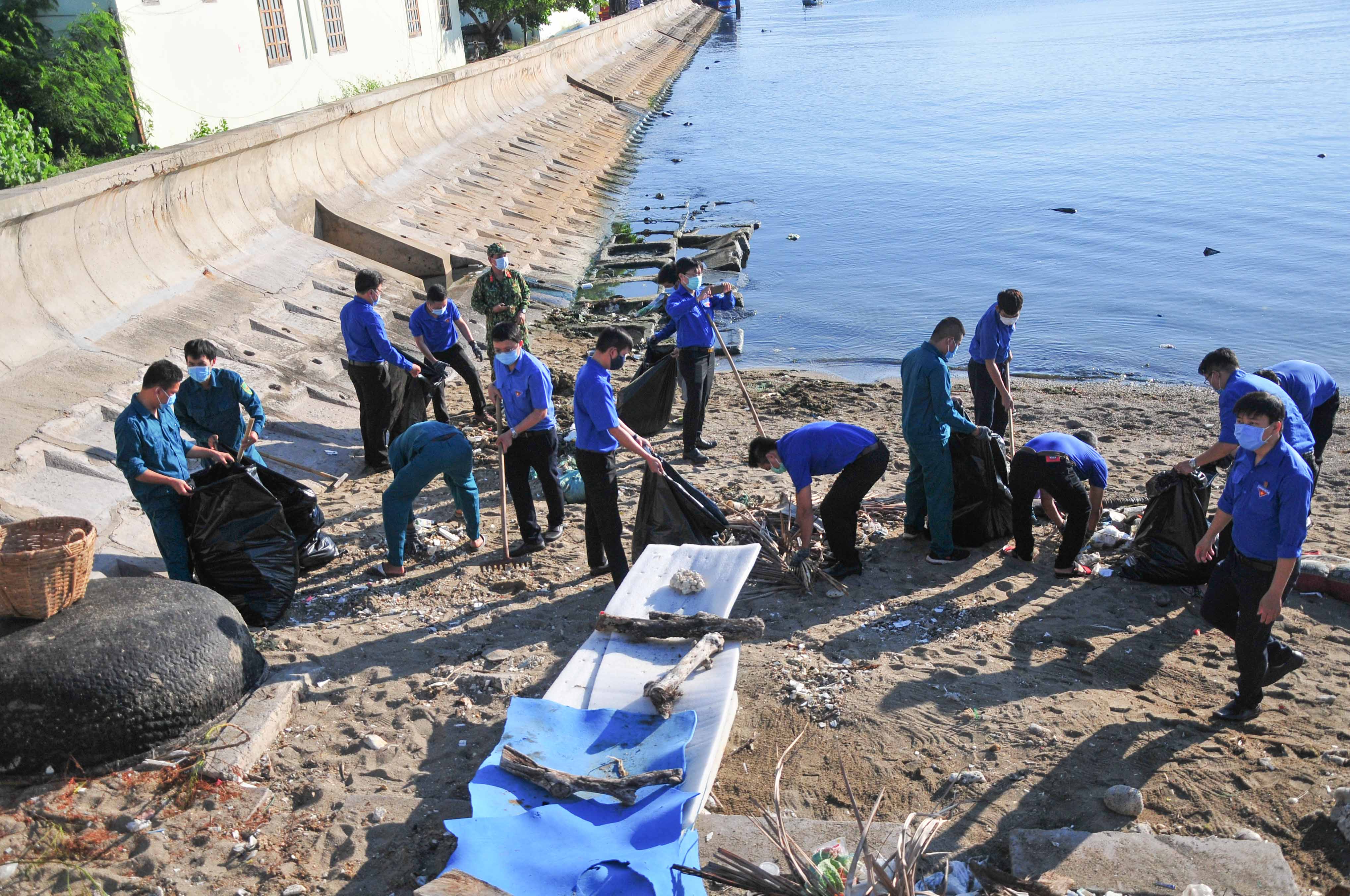 Beach clean-up for environmental preservation