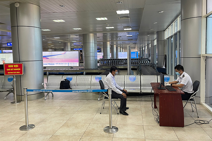 SARS-CoV-2 antigen-detecting rapid diagnostic testing at Cam Ranh International Airport