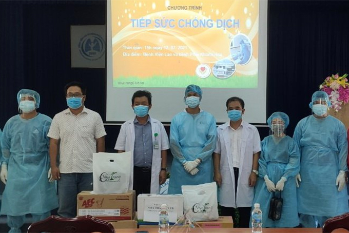 Gifts offered to Covid-19 patients at makeshift hospital