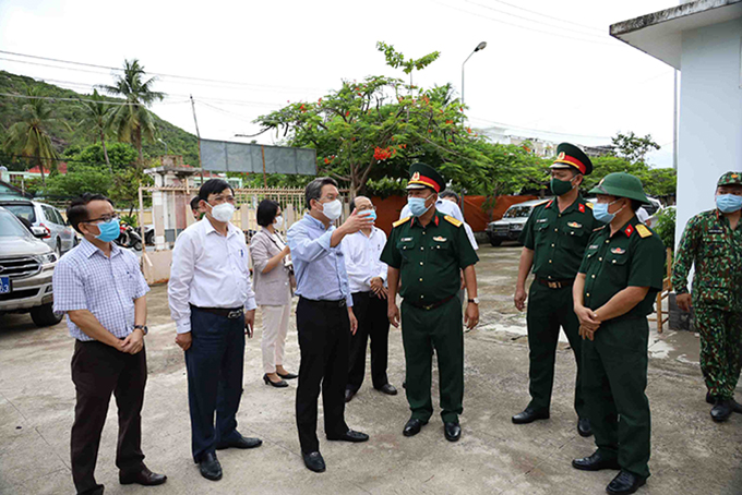 Provincial Party Committee Secretary inspects COVID-19 prevention and control