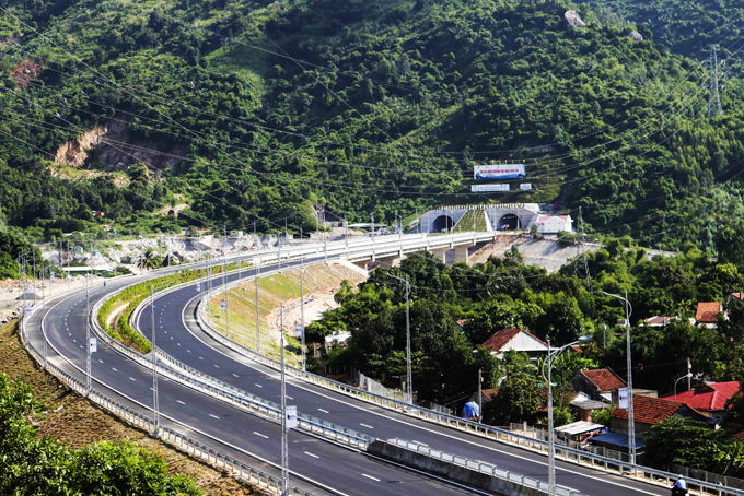 Traffic infrastructures provide considerable stimulus