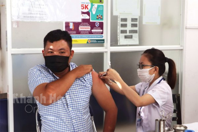 Getting vaccinated in Nha Trang City.