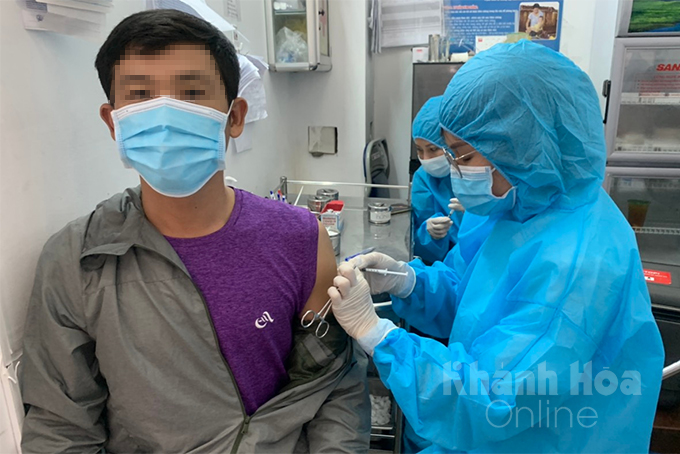 Vaccine injection in Nha Trang City