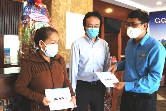 Sharing workers' burdens amid Covid-19