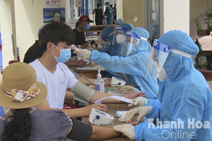 Screening examination before vaccination.