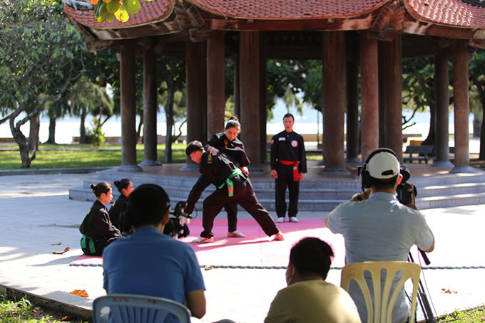 Members of Hoang Kim Long Traditional Martial Art Club performing self-defense techniques