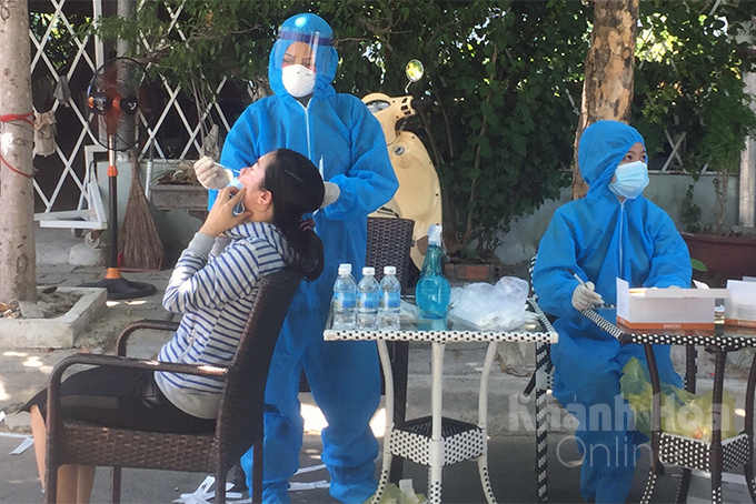 10,200 vaccine shots given on November 14