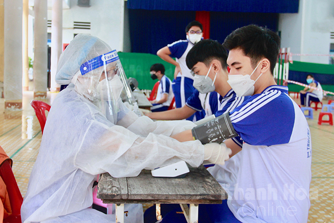 Health screening before vaccination