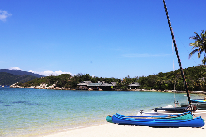 Van Phong Economic Zone was introduced to foreign partners (photo from a corner of Van Phong Bay).