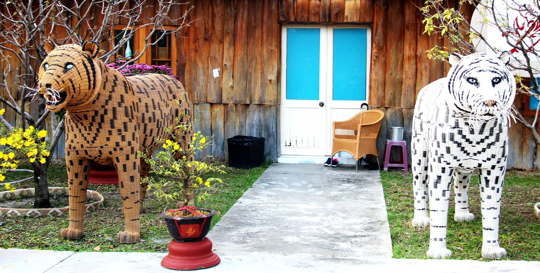 Synthetic fiber tiger statues at Truong Son Craft Village