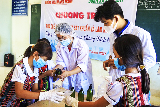 Access to STEM-based teaching approach